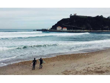 Descanse en Paz Perico Alonso, uno de los Pioneros del Surf en Asturias